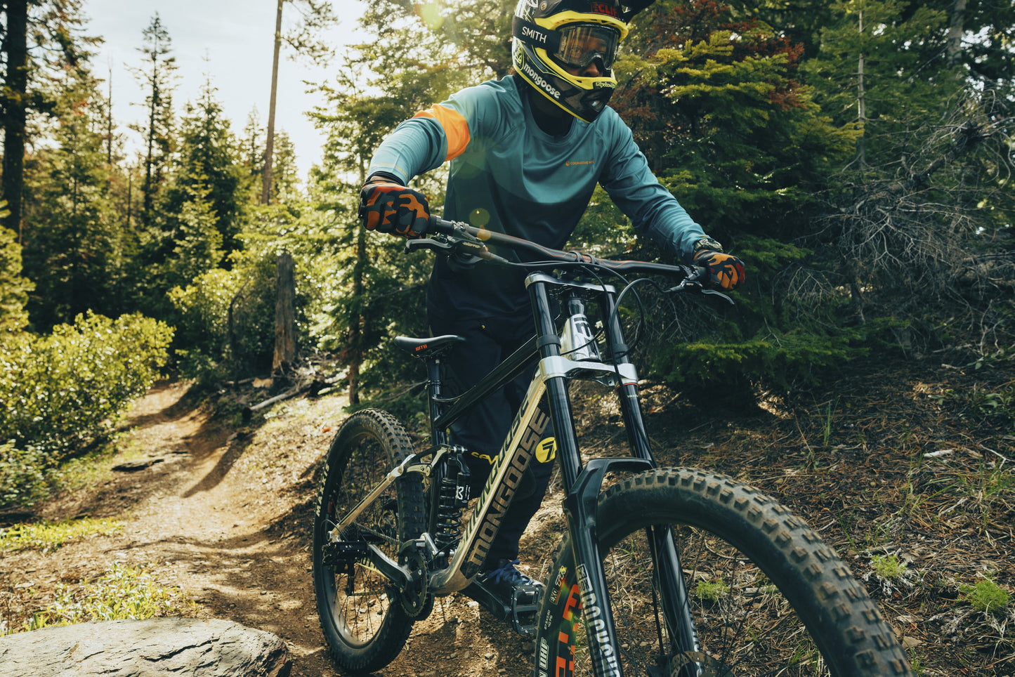 Boot'R Adult Unisex 27.5-In. Small Full-Suspension Mountain Bike, Black
